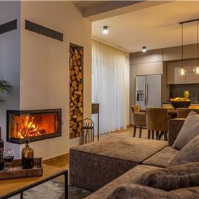 5 bedroom villa with pool near Crikvenica, sleeps 10